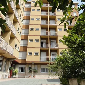 Aparthotel Giusti 6 **