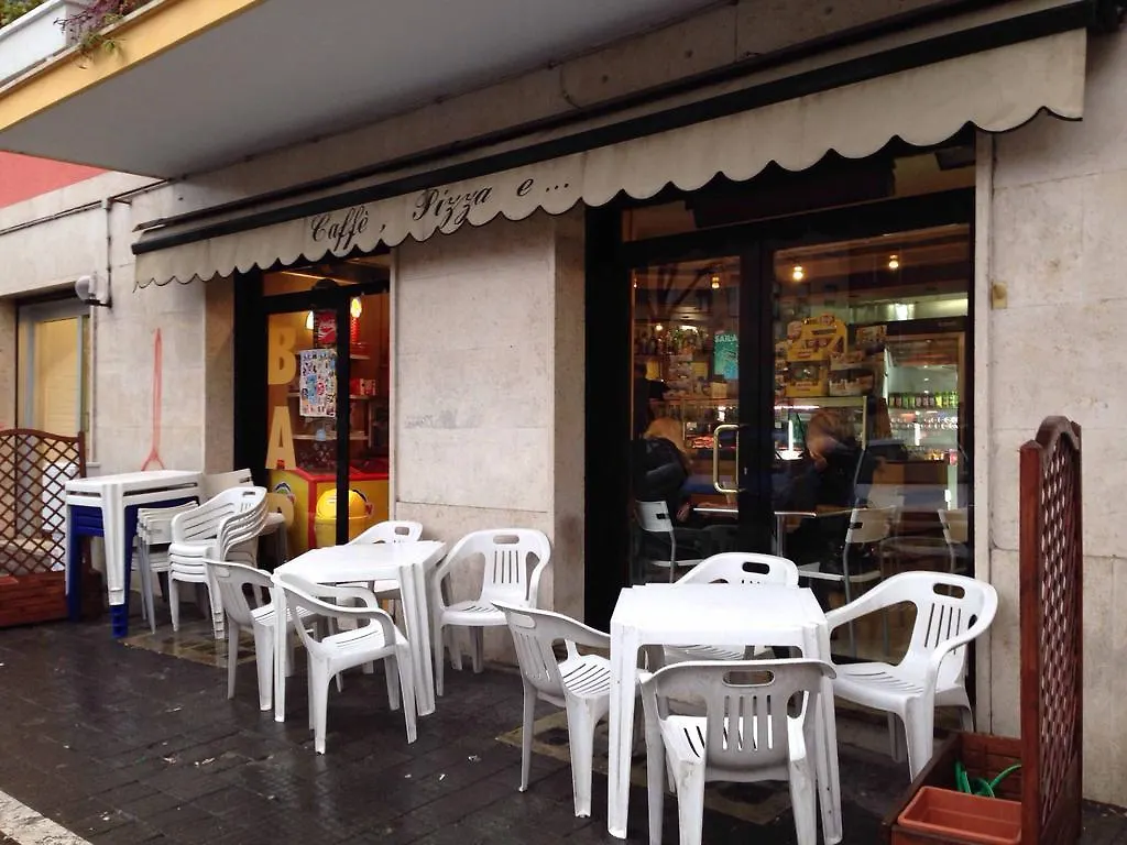 Shelisa B&B 3*, Rome Italy